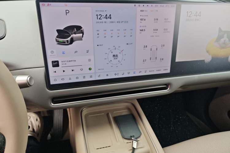 Used Li Auto i6 2025 Model Two-Wheel-Drive Standard Type
