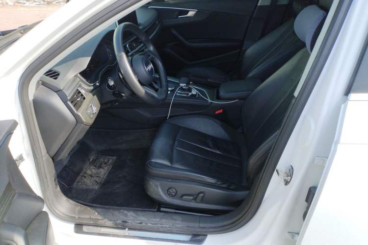 Used Audi A4L 2018 30th Anniversary Edition 40 TFSI Fashion Model