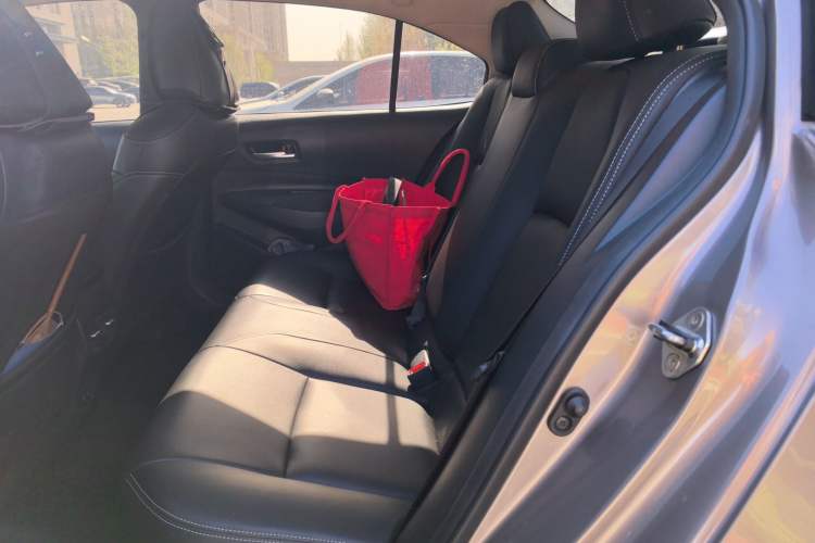 Used Toyota Corolla 2021 Dual-Motor 1.8L E-CVT Elite Edition