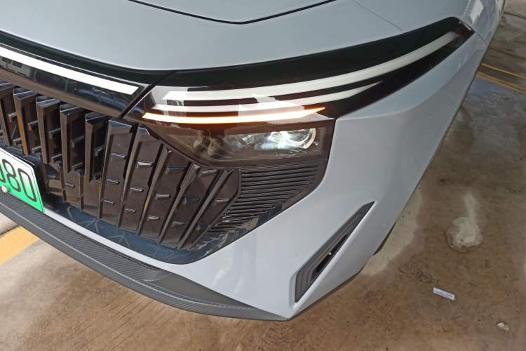 Used Venucia V DD-i 2023 60km iD Version