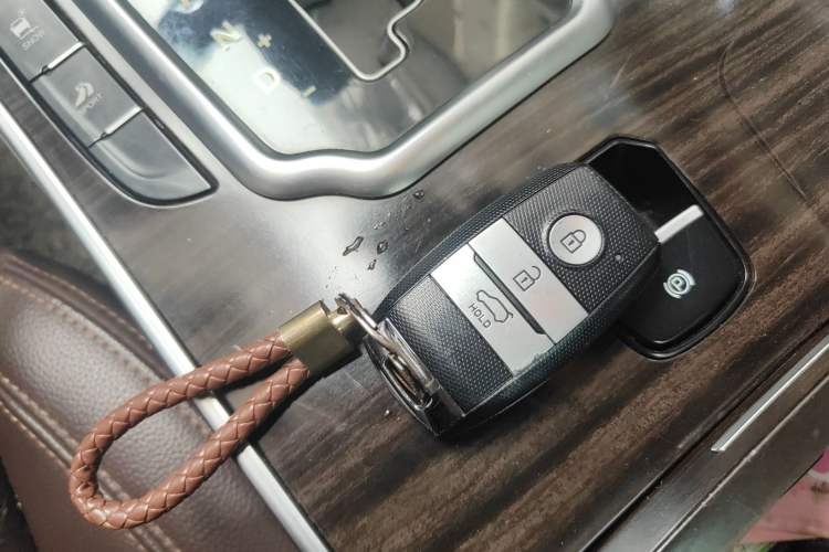 Used Land X7 2015 2.0T Panoramic Flagship Edition Vehicle Key