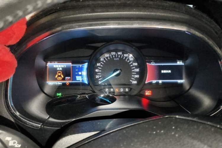 Used Ford Edge 2016 EcoBoost 245 Two-Wheel-Drive Titanium 7-Seater
