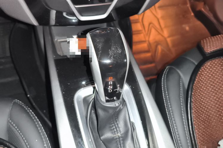 Used Luxgen U6 SUV 2014 2.0T ZhiZun Model