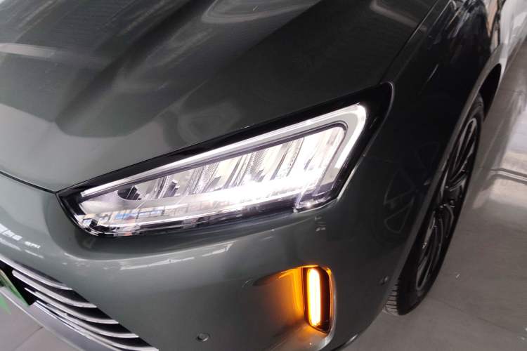 Used Hima AITO M5 2022 Extended-Range Four-Wheel Drive Performance Version Left Front Headlight