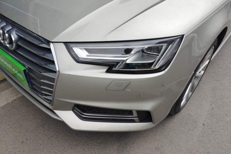 Used Audi A4L 2018 30th Anniversary Edition 40 TFSI Fashion Model Left Front Headlight