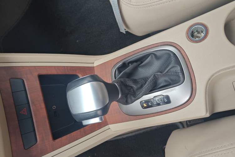 Used Roewe 350 2014 1.5L Automatic Xunyue Version
