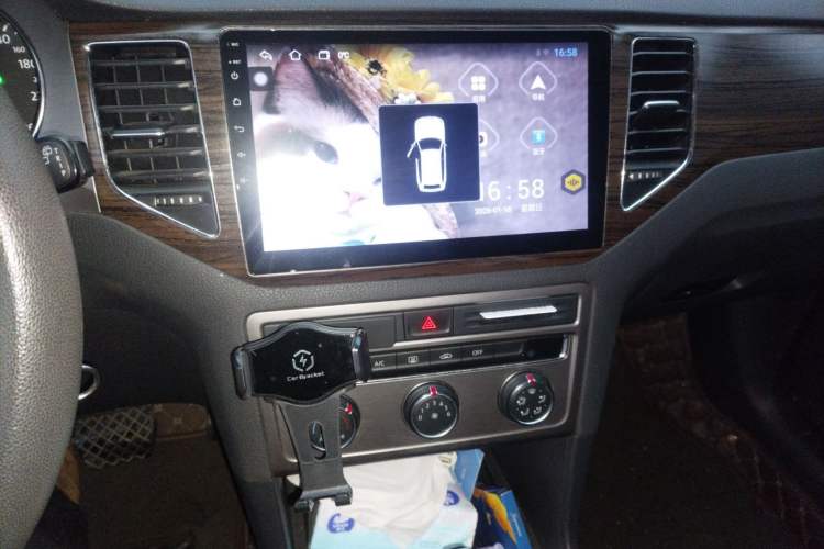 Used Volkswagen Golf Sportsvan 2016 1.6L Automatic Comfort Model
