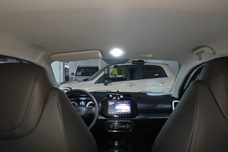 Used Roewe Clever 2021 302km All-Round Version
