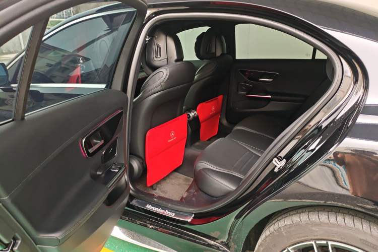 Used Mercedes-Benz C-Class 2025 Facelift C 260 L Sport Edition Left Rear Seat