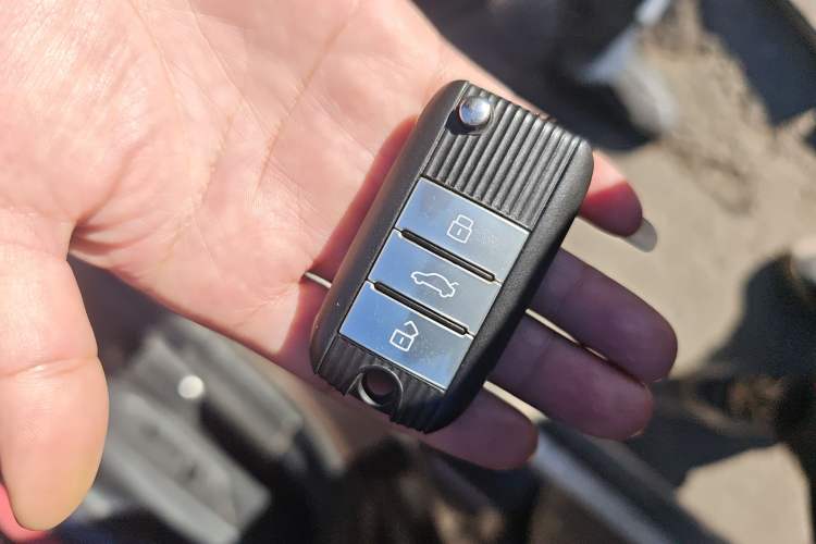 Used Roewe RX5 2016 20T Two-Wheel Drive Automatic Internet Smart Edition
