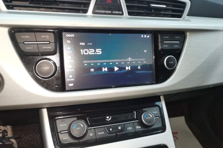 Used Geely Auto Emgrand X7 Sport 2020 1.8TD DCT Two-Wheel Drive Zhiya Model