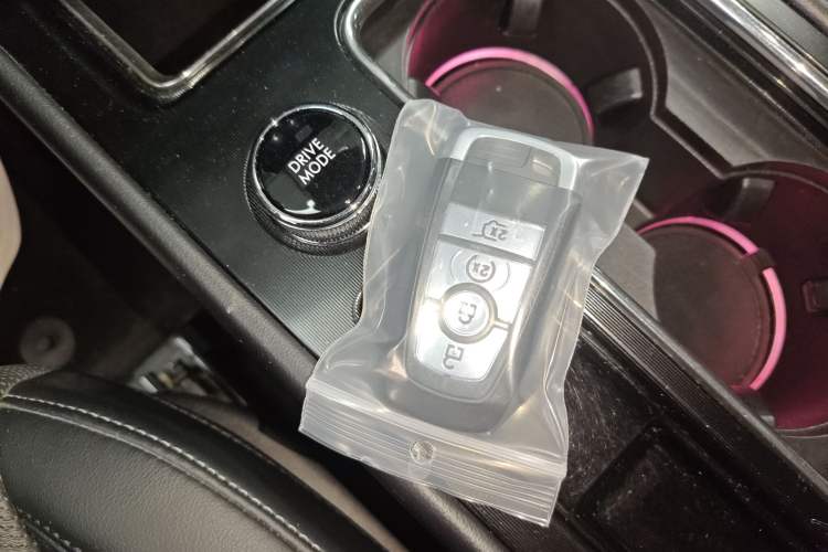 Used Lincoln Corsair 2021 2.0T Two-Wheel-Drive Luxury Edition
