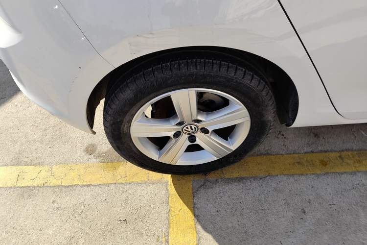 Used Volkswagen Golf 2017 1.6L Automatic Comfort Million-Vehicle Anniversary Edition