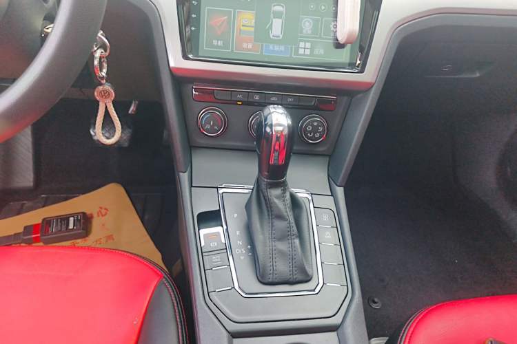 Used Volkswagen Lamando 2018 230TSI DSG Fashion Edition
