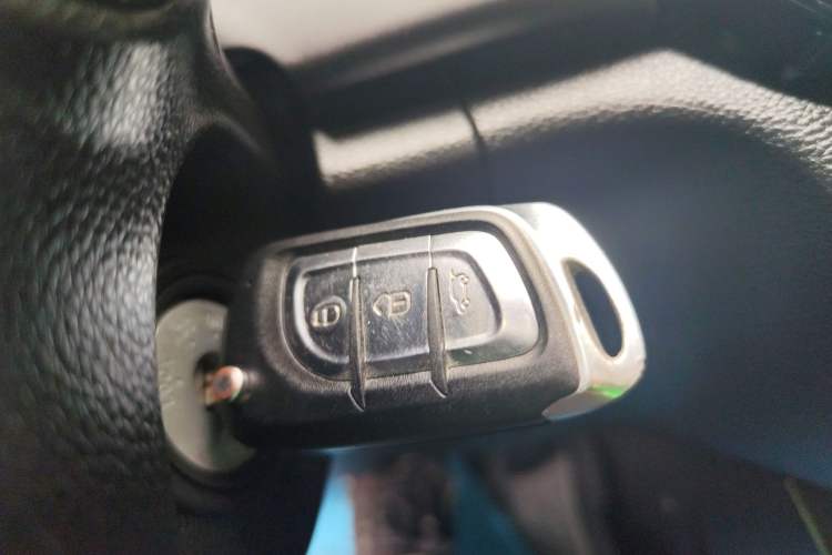 Used Soueast A5 Wing Dance 2019 1.5L Manual Luxury Edition China V Standard
