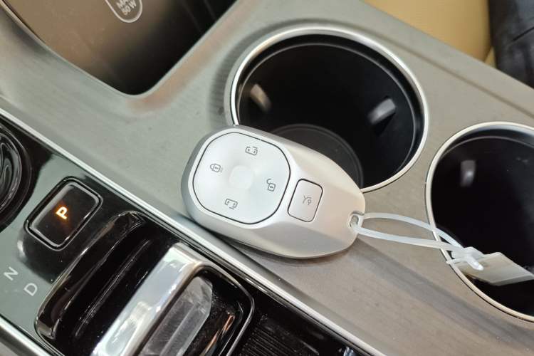 Used GAC Trumpchi E8 New Energy 2024 150km MAX Vehicle Key