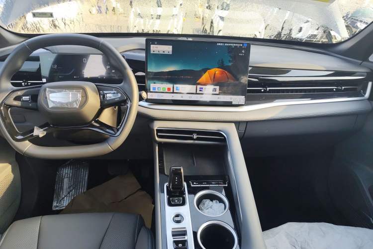 Used Geely Auto Emgrand X7 Sport 2026 Model 1.5TD Aspirational Audio And AC Panel