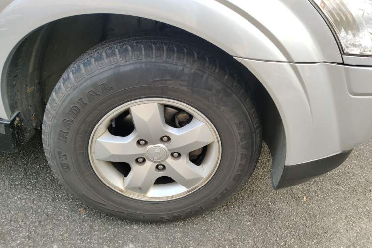 Used SsangYong Kyron 2011 2.0T Two-Wheel Drive Luxury Navigation Edition
