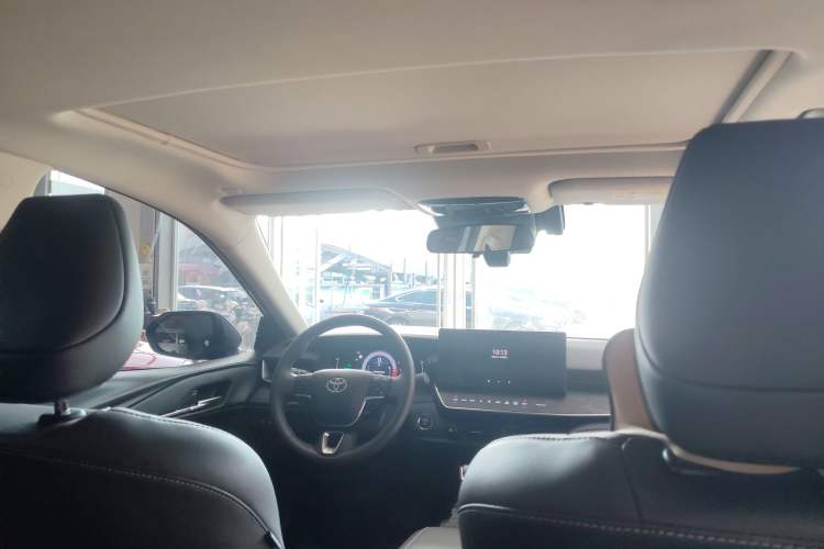 Used Toyota Camry 2026 Model Dual-Engine 2.0HGVP Luxury Edition