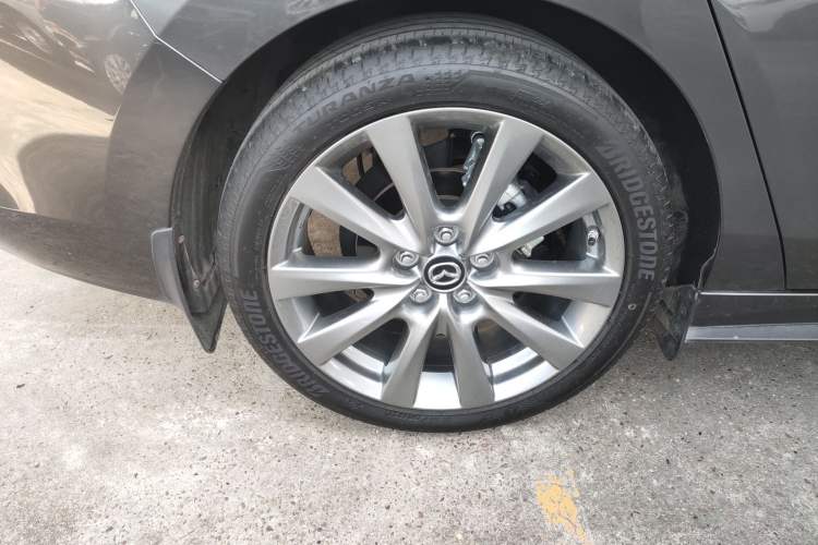 Used Mazda Mazda 3 Axela 2023 2.0L Automatic ZhiZhen Edition
