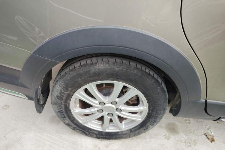 Used FORTHING SX6 2022 1.6L Manual Comfort Model
