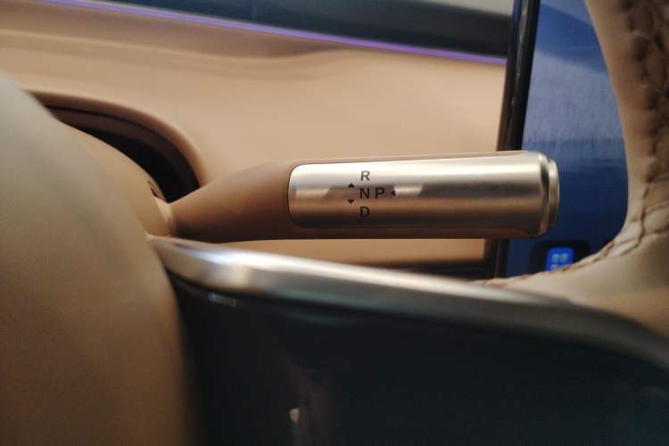 Used Hima Luxeed R7 2026 Model Range-Extending Ultra Gear Lever