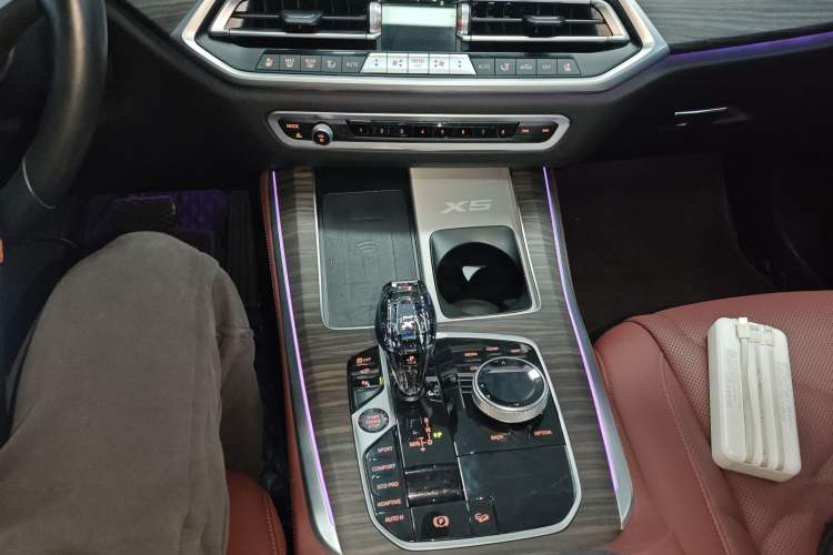 Used BMW X5 2022 xDrive 40Li M Sport Package
