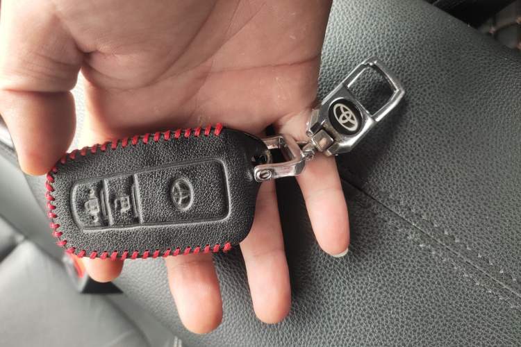 Used Toyota RAV4 2021 2.0L CVT Two-Wheel Drive Fashion PLUS Edition