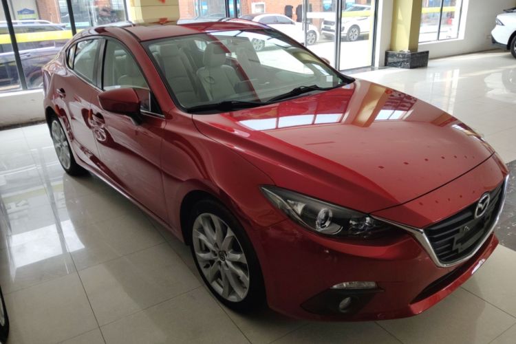 Used Mazda Mazda 3 Axela 2016 Sedan 2.0L Automatic Sport Model
