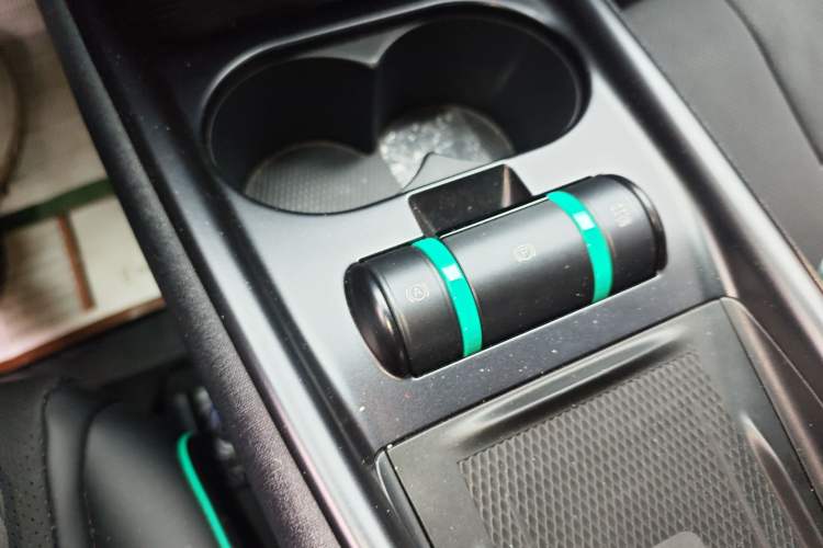 Used BYD Dolphin 2024 Honor Edition 420km Fashion Version
