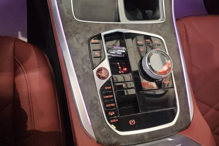 Used BMW X5 2023 xDrive 30Li Luxury M Sport Package