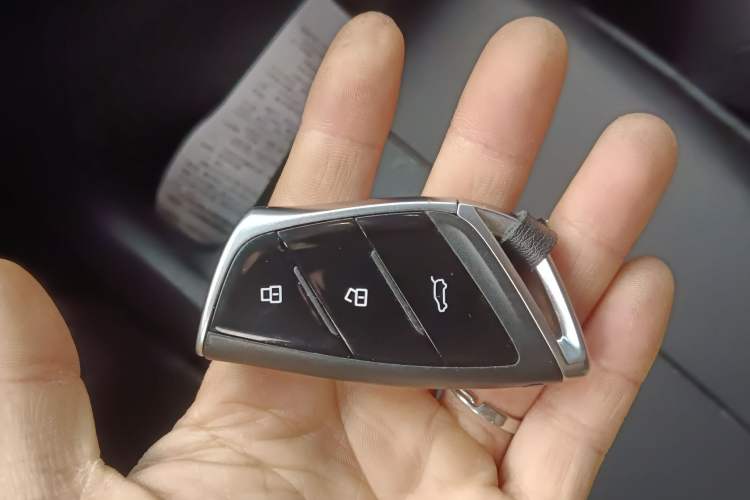 Used SAIC MAXUS Dajia 9 2022 Long-Range Oasis 7-Seater Version