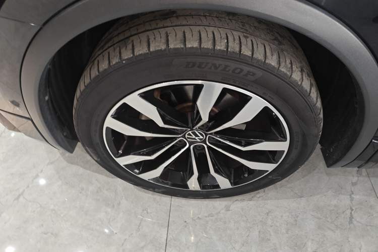 Used Volkswagen Tiguan L 2021 330TSI Automatic Two-Wheel Drive R-Line Enhanced Edition