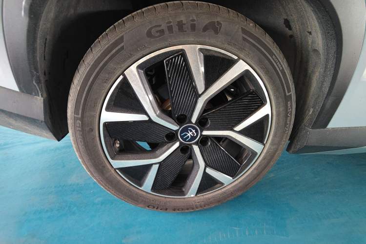 Used BYD Song L DM-i 2025 Intelligent Driving Version 160 km Beyond-Range Type
