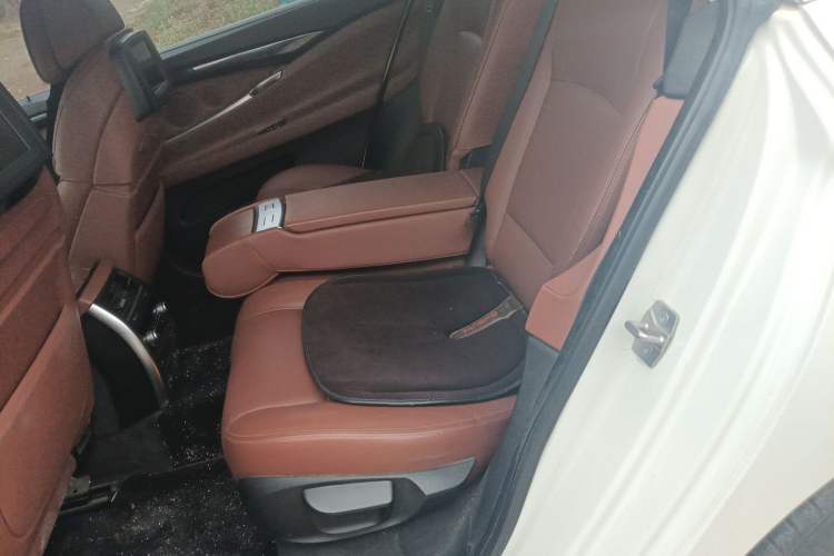 Used BMW 5 Series GT 2011 535i xDrive Luxury Edition
