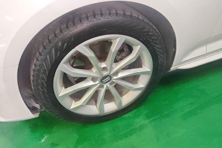 Used Audi A4L 2019 40 TFSI Ambition Version China V
