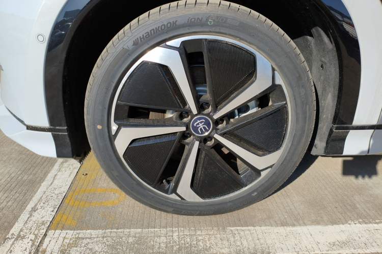 Used BYD Song L EV 2025 662 km Advanced Intelligent Driving Version