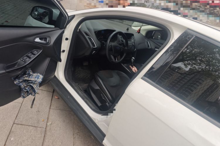 Used Ford Focus 2015 Sedan 1.6L Automatic Trend Model
