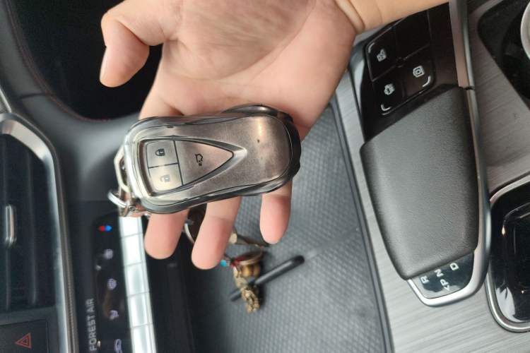 Used CHANGAN UNI-T 2020 1.5T Prestige Version