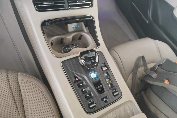 Used BYD Han 2025 DM-i Smart Drive 125KM Elite Model
