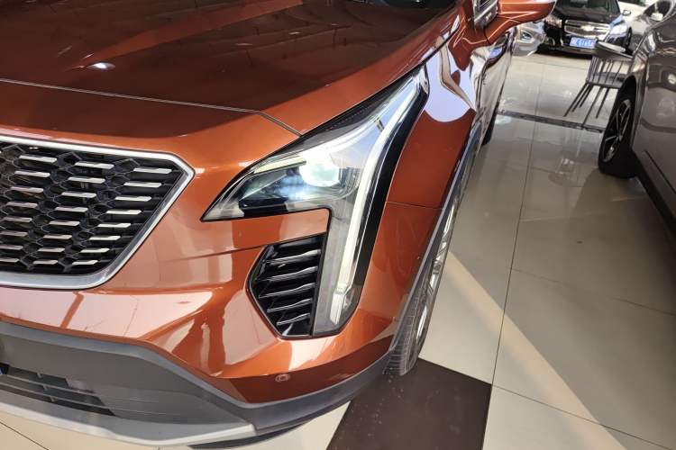 Used Cadillac XT4 2018 28T Two-Wheel Drive Leading Version