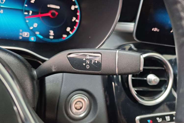 Used Mercedes-Benz GLC Coupe 2020 GLC 260 4MATIC Coupe SUV Gear Lever