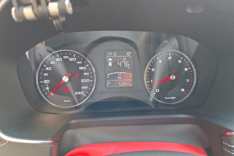 Used Roewe RX5 2016 20T Two-Wheel Drive Automatic Internet Smart Edition Instrument Cluster