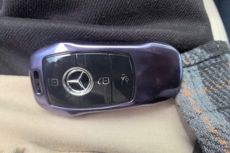 Used Mercedes-Benz E-Class 2023 E 260 Convertible Coupe
