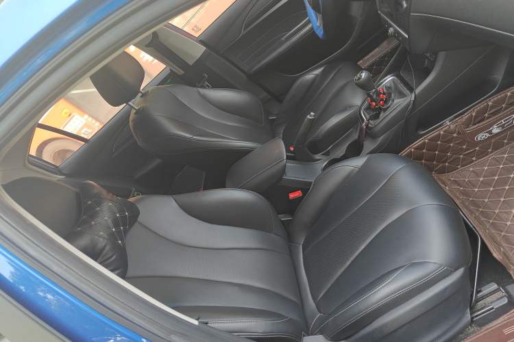 Used Roewe i5 2019 1.5L Manual 4G Connect Leehao Flagship Edition Right Front Seat