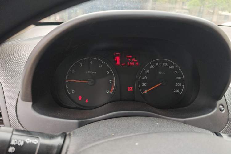 Used Hyundai Verna (older generation) 2014 1.4L Manual Smart GLS Trim
