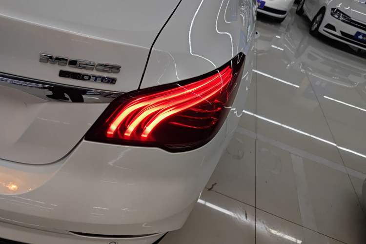 Used MG 6 2021 1.5T Automatic Lingchao Edition Right Rear Taillight