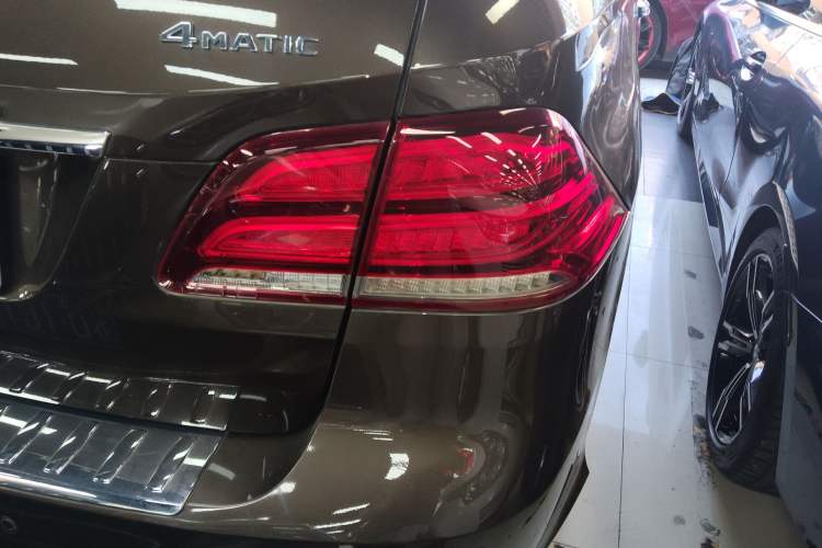 Used Mercedes-Benz GLE 2017 GLE 320 4MATIC Luxury Model