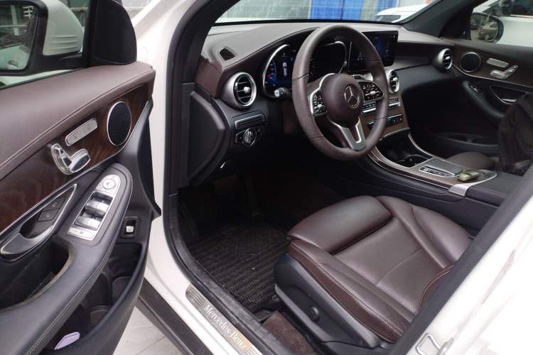 Used Mercedes-Benz GLC 2020 Facelift GLC 260 L 4MATIC Luxury Edition