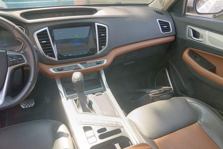 Used Geely Auto Vision X6 2018 1.4T CVT 4G Connected Luxury Version
